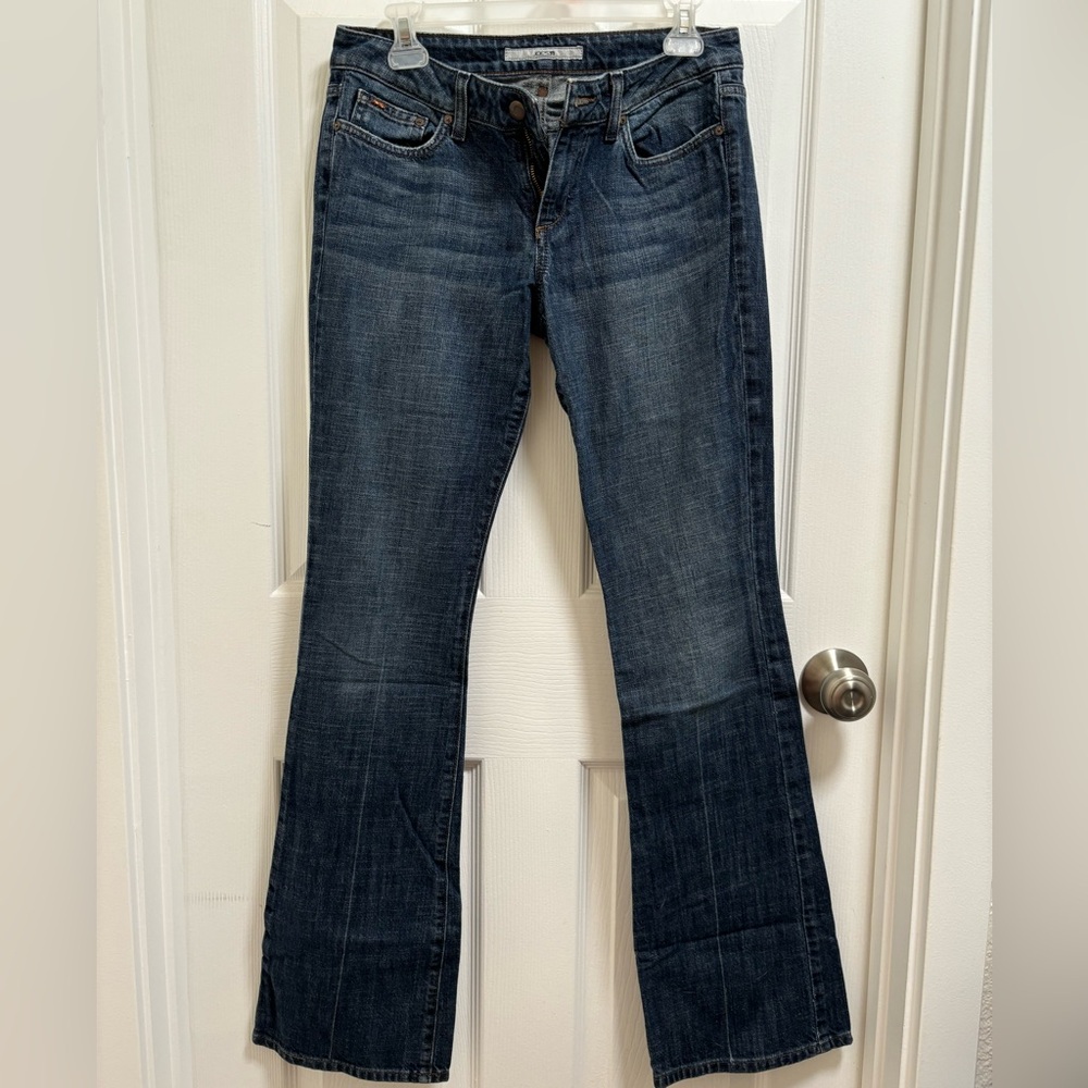 Size 28 Joe’s “honey” jeans. Like new condition.
